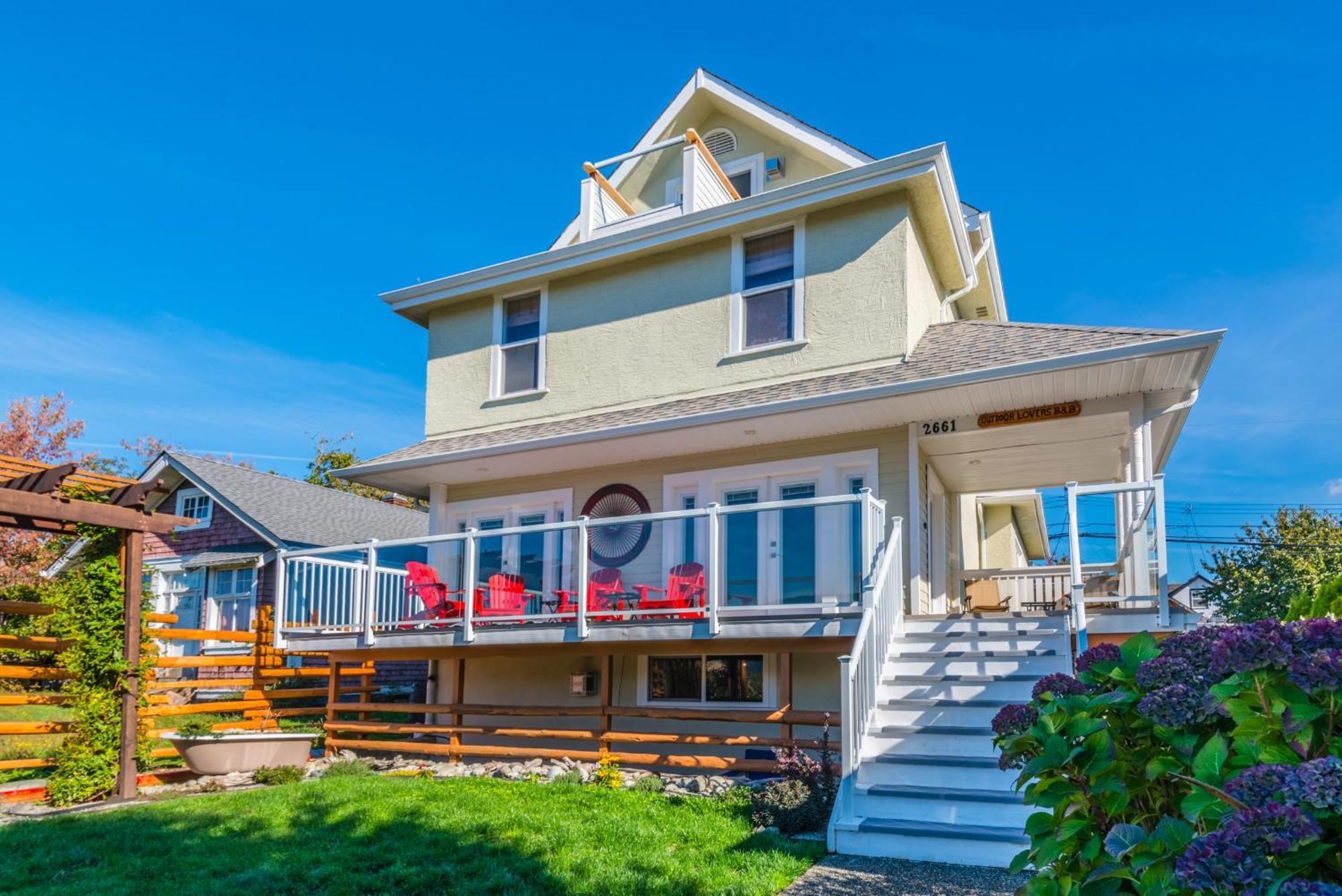 Outdoor Lovers Port Alberni Exterior photo